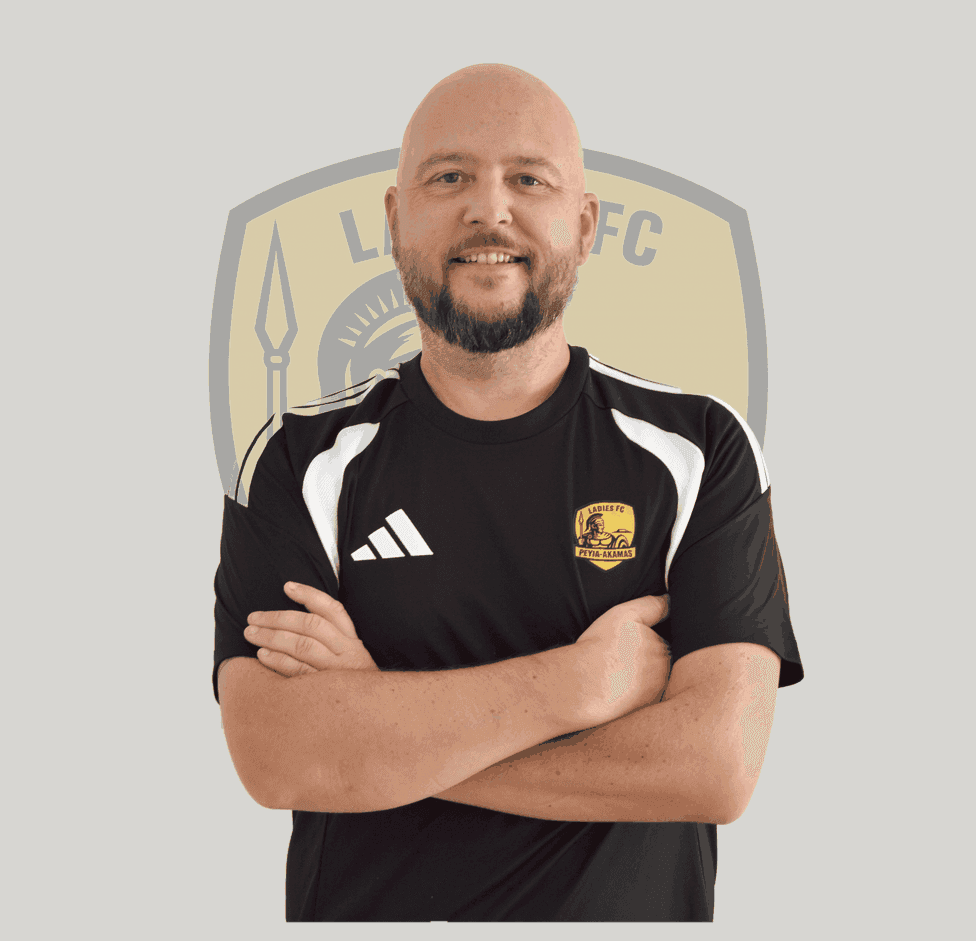 Head coach James Thomas